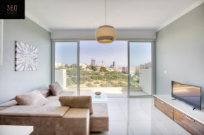 Beautiful Hill APT, with Balcony, Seaviews & WIFI by 360 Estates